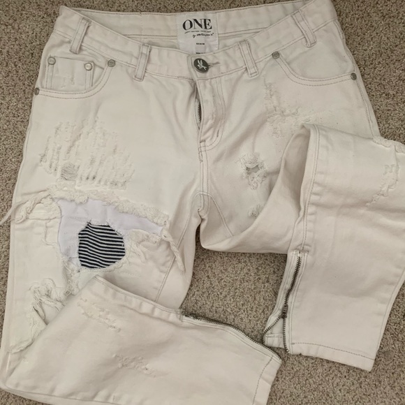 One teaspoon - Picture 2 of 4